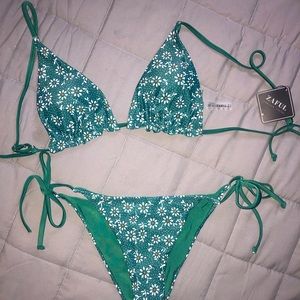 Women’s bathing suit